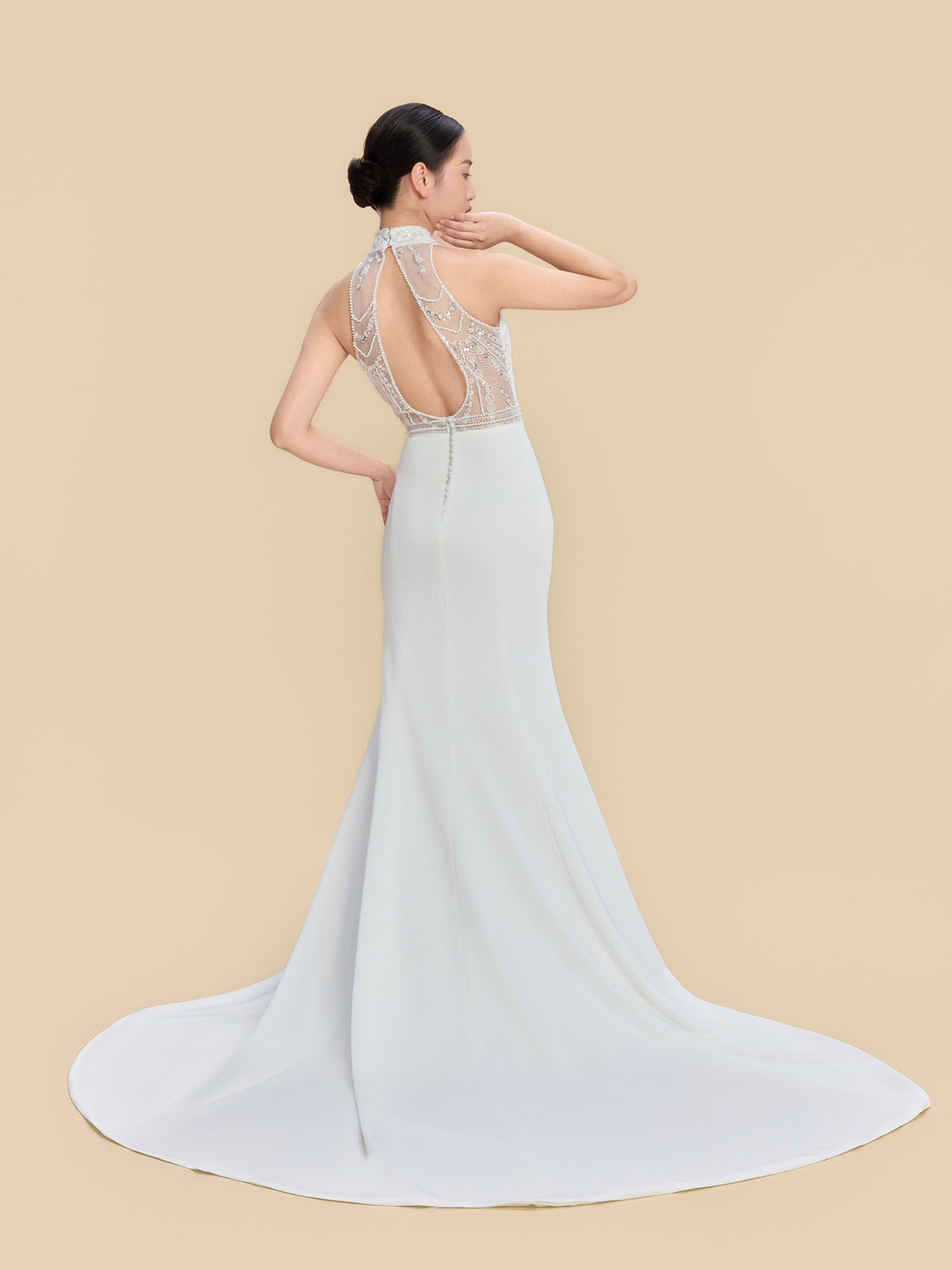 Allyson Bespoke Qipao - White Backless Mermaid Cheongsam
