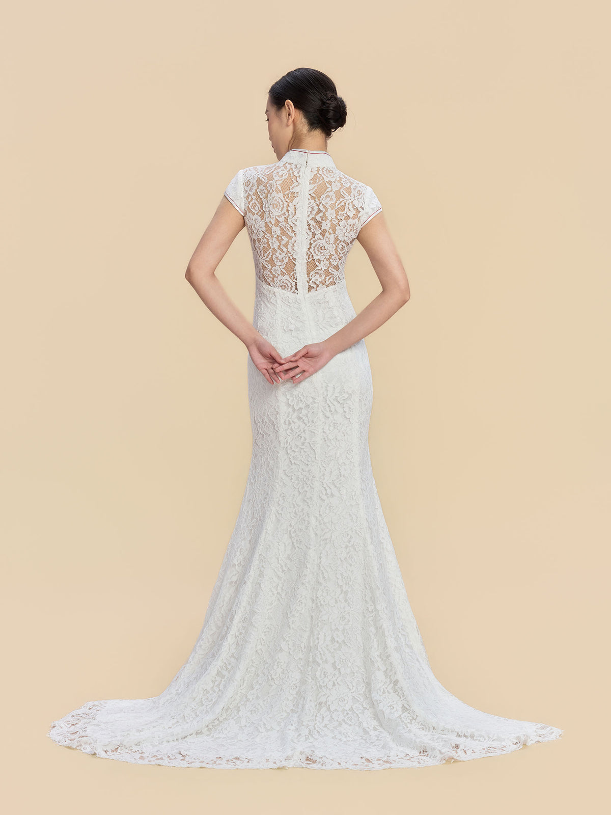 Jacinda Bespoke Qipao - White Lace Cheongsam With a Train