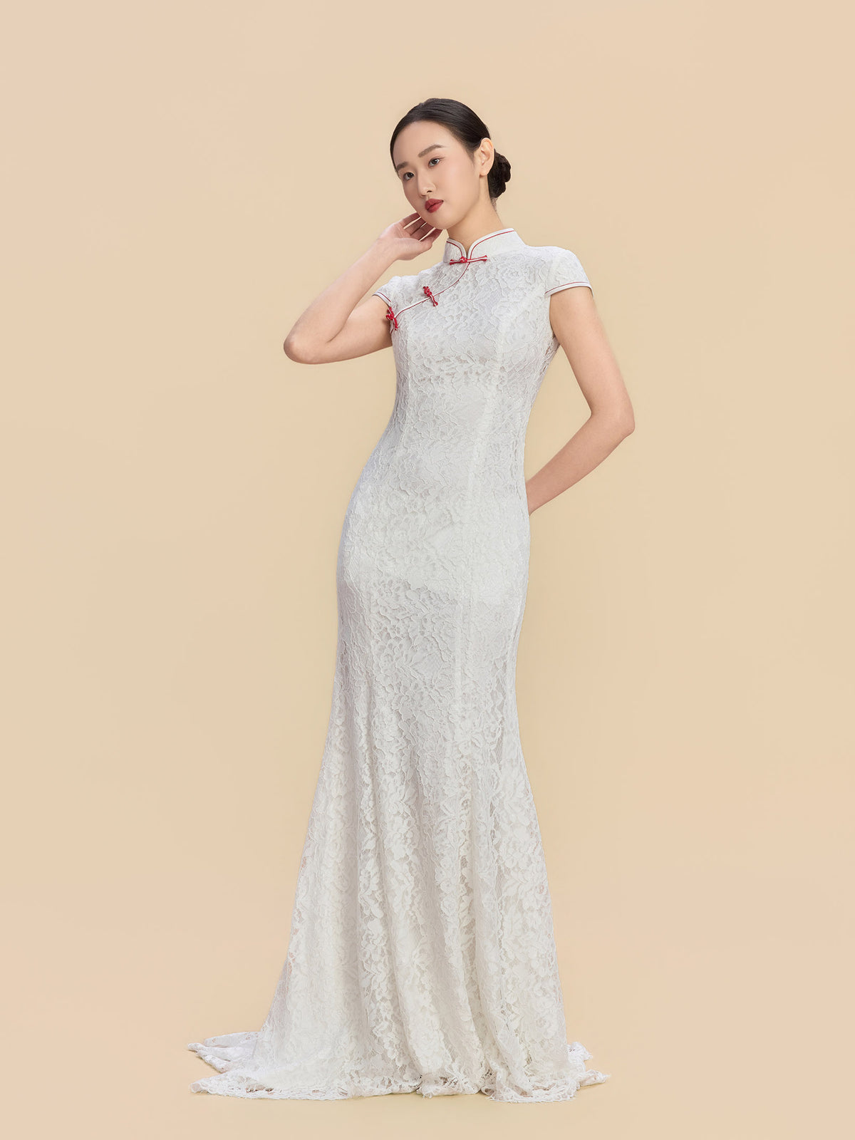 Jacinda Bespoke Qipao - White Lace Cheongsam With a Train