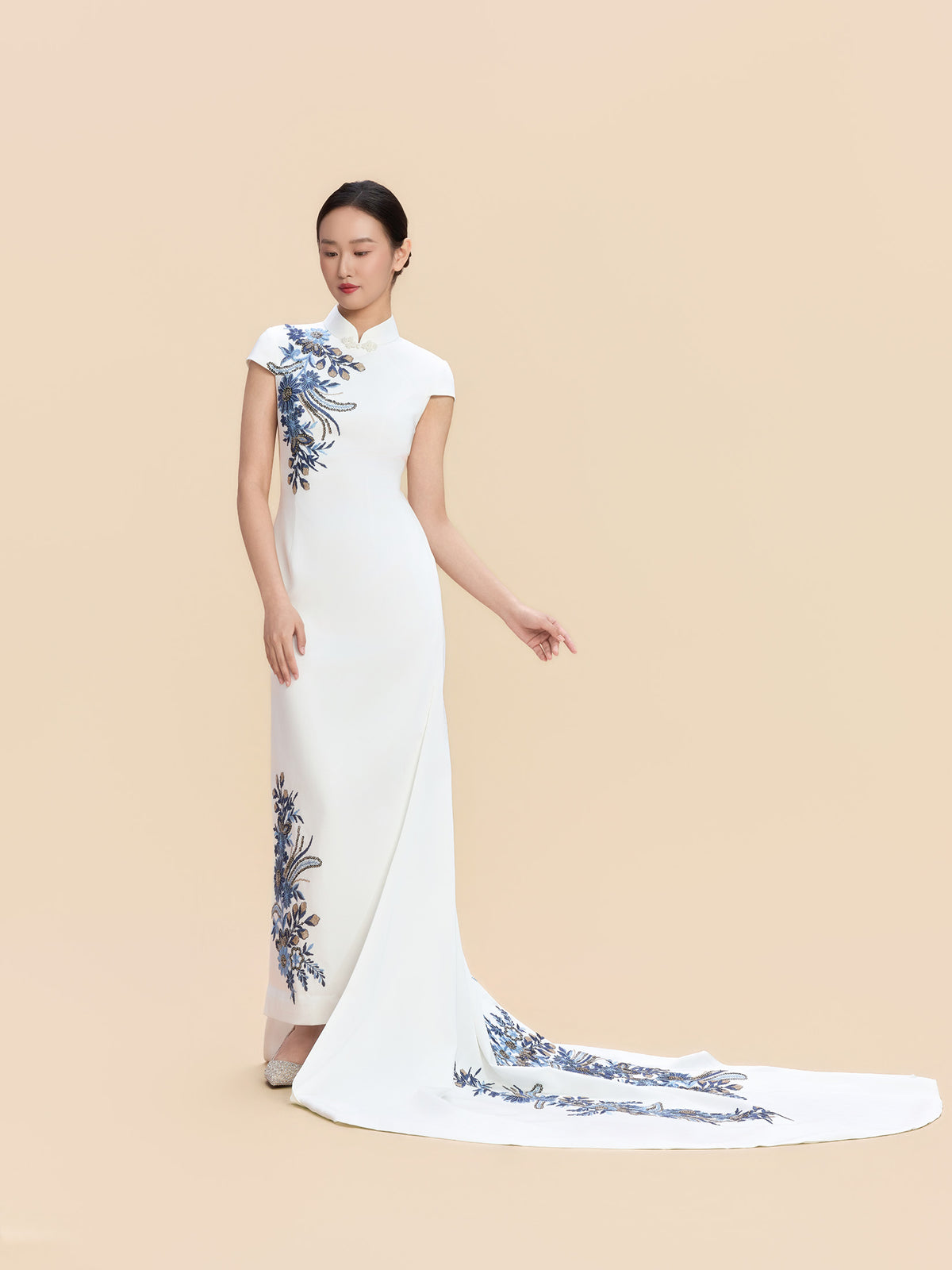 Malala Bespoke Qipao - White Train Mermaid Cheongsam
