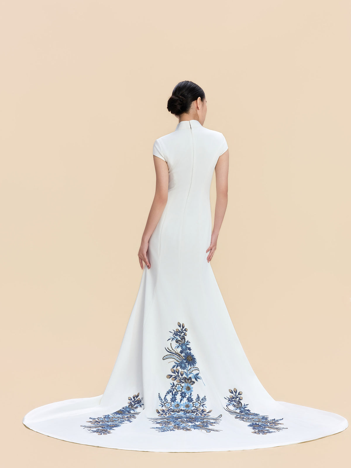 Malala Bespoke Qipao - White Train Mermaid Cheongsam
