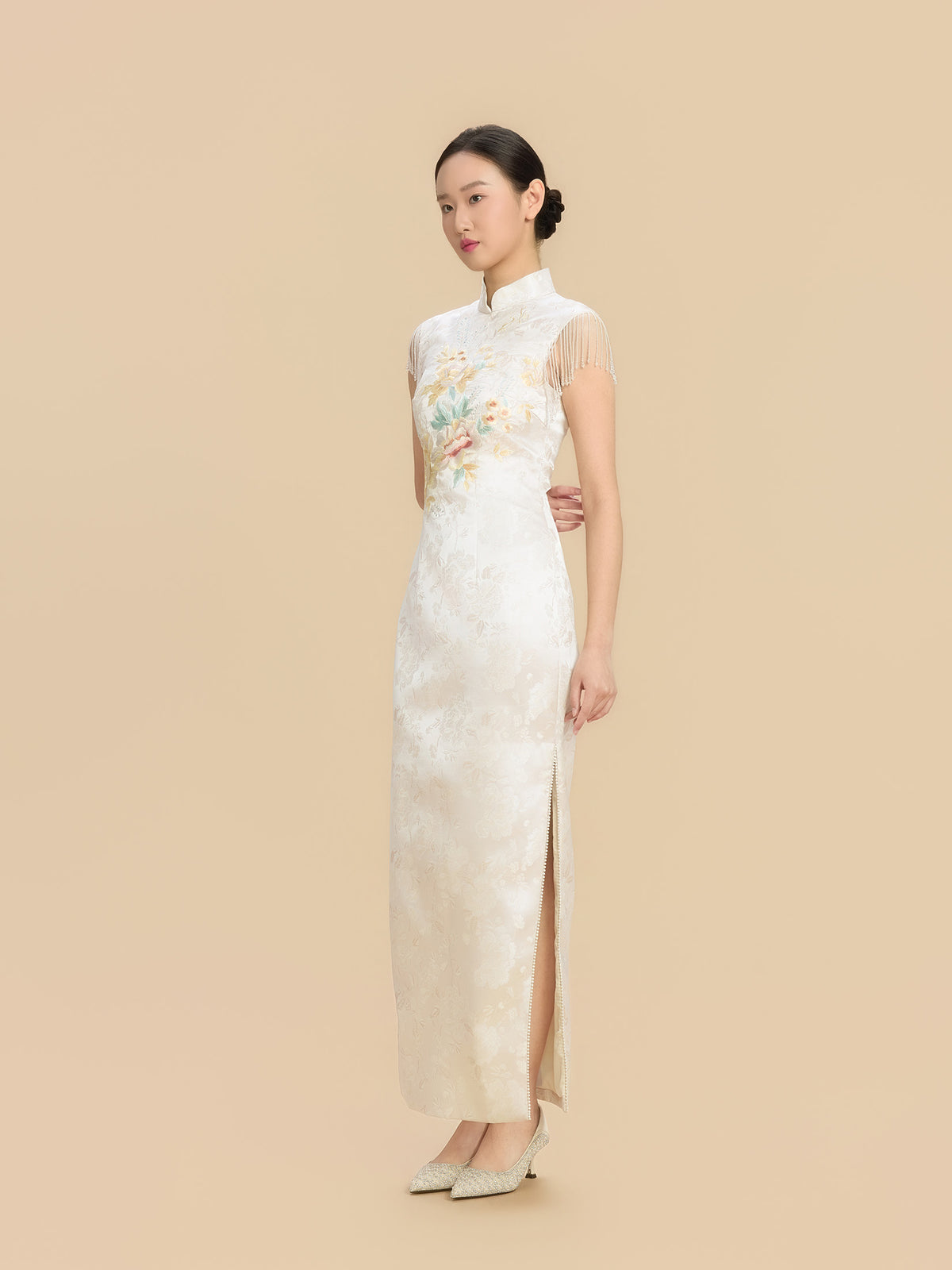 Marguerite Bespoke Qipao - Floral Embroidery Satin Wedding Cheongsam