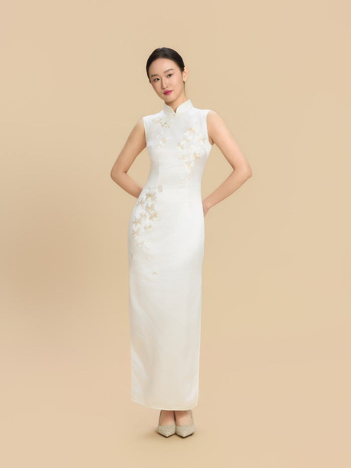 Rachel Bespoke Qipao - Floral Embroidery Satin Cheongsam